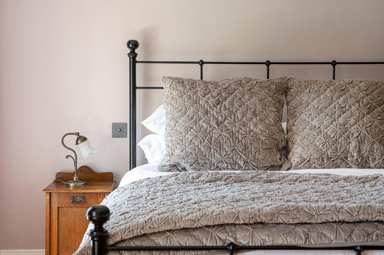 Cusgarne Manor Boutique B&B - Adults Only Труро Екстер'єр фото